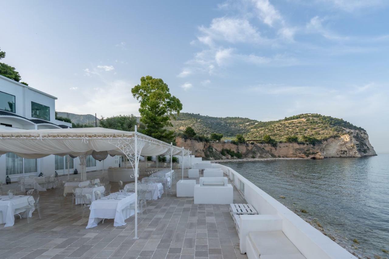 La Casa E Il Mare, Private Bay Hotel Mattinata Bagian luar foto